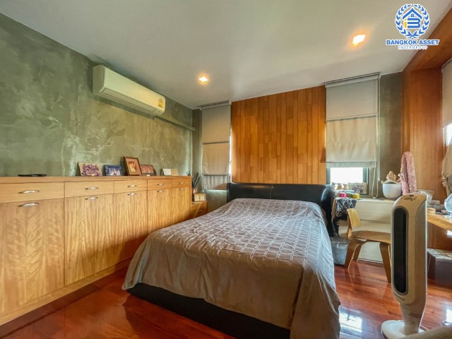 *****บ้านเดี่ยวมือสองย่านกรุงเทพฯ ม.เศรษฐสิริ ราชพฤกษ์-จรัญฯ เนื้อที่กว้างขวางมากถึง 105 ตร.ว. ฟังก์ชัน 3 ห้องนอน 3 ห้องน้ำ ที่จอดรถ 2 คัน บ้านจากผู้พัฒนาโครงการ Sansiri ตั้งบนทำเลแห่งการเดินทาง เชื่อมต่อถนนราชพฤกษ์, ถนนจรัญสนิทวงศ์, ถนนพรานนก, ถนนบรมราชชนี